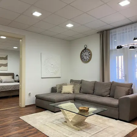 Ferienwohnung Family - Zagreb Old Town Cozy Retreat Exterior foto