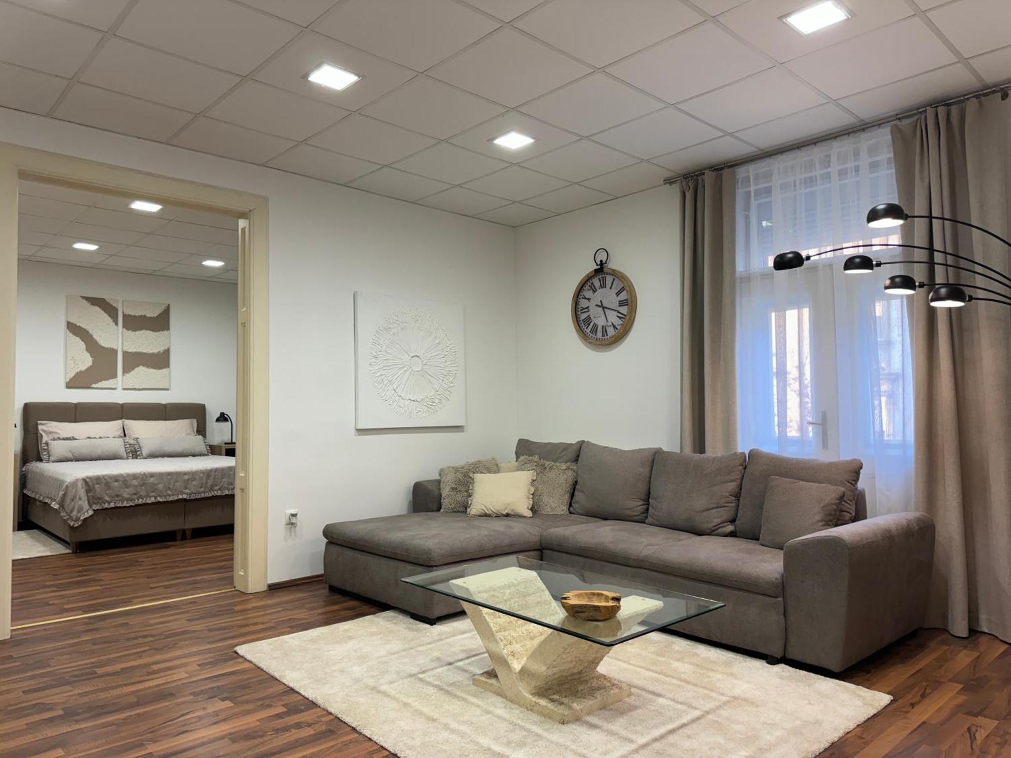 Family - Old Town Cozy Retreat *